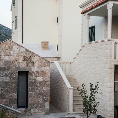 House Koloc Apartment Bol Exterior photo